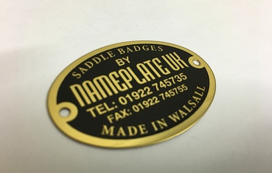 Nameplate Saddle